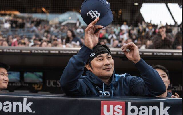 김하성의 펫코파크 방문/샌디에이고 파드레스 X캡쳐