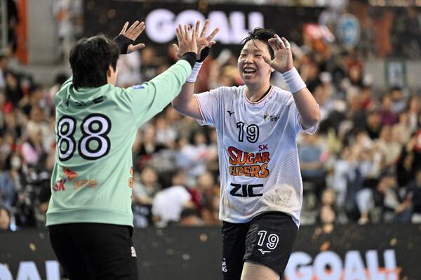 에스케이의 강은혜. 한국핸드볼연맹 제공