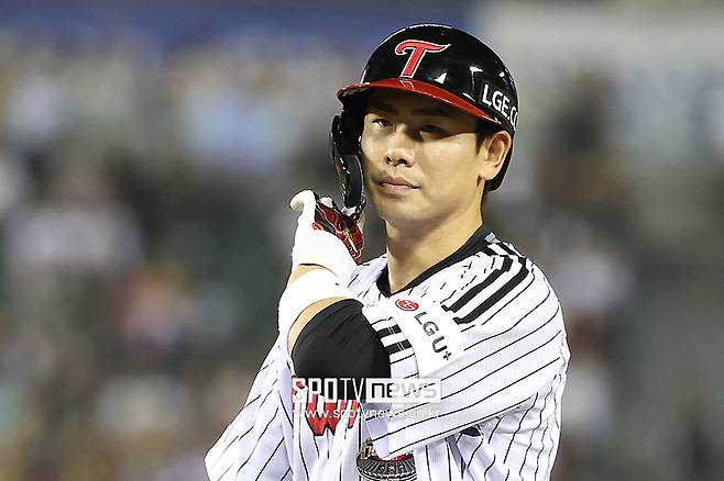 ▲ 시즌 초반 예상치 못한 타격 성적 저하에 고민하고 있는 홍창기 ⓒ곽혜미 기자