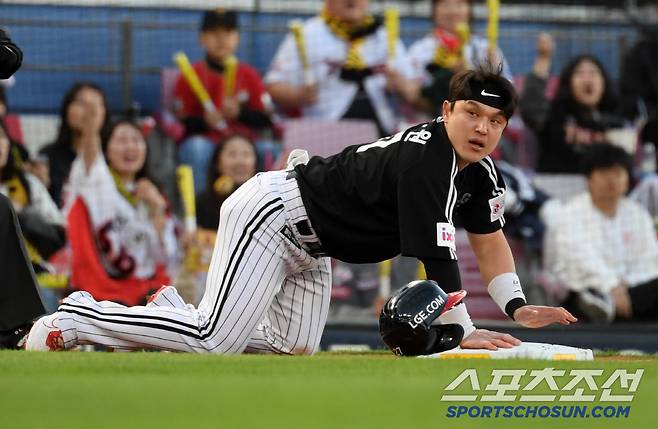 2회초 무사 2루 LG 홍창기 내야 땅볼 때 3루를 노렸던 박동원은 KIA 변우혁에게 태그 당하고 말았다.