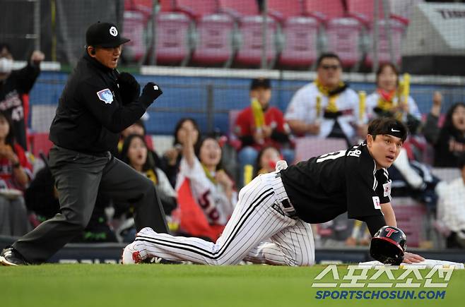 결과는 아쉽지만 한 베이스 더 가기 위해 전력을 다해 뛴 박동원의 플레이는 좋은 본보기가 됐다.