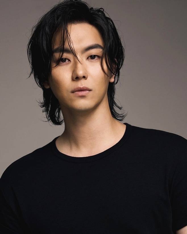 안우연, 영화 '폭락' 통해 묵직한 존재감 선보여... 넷플릭스 1위로 저력 입증 (제공: KX엔터테인먼트)