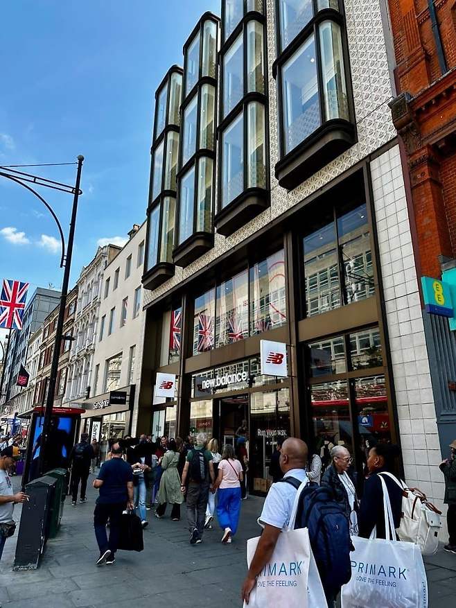 0feaf374b7821ef123e68594449c701e6ad4bad90f7098e2634b6b69b937cae4aa3f1d32f7c2c7a4f760d173e227107ab50a5dc2