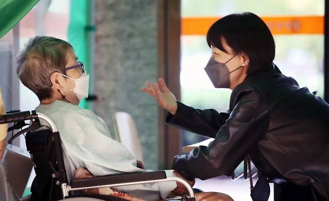 올해 처음으로 장기요양기관 지정갱신을 위한 종합 심사가 실시된다. 연합뉴스