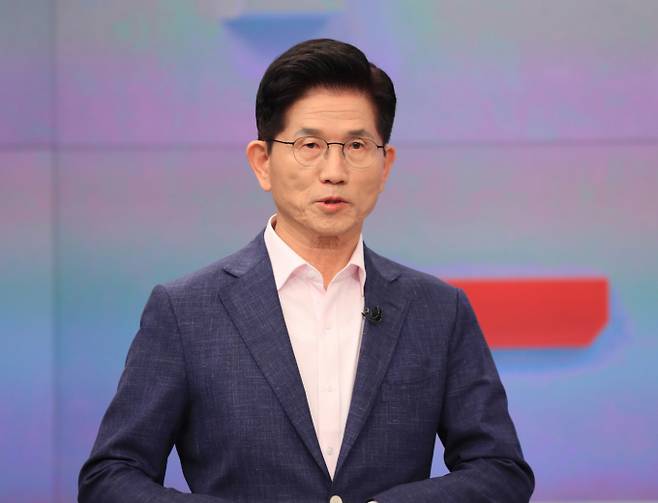 김문수 국민의힘 대선 경선 후보가 30일 토론회에서 대(對)중국 정책에 대한 입장을 밝혔다. 사진은 토론회에 참석한 김 후보. /사진=뉴스1(국회사진취재단)