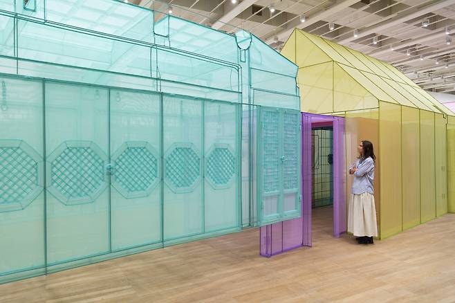 (C)Do Ho Suh. Photo (C) Tate (Jai Monaghan)