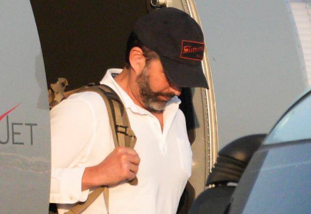 도널드 트럼프 미국 대통령의 장남 트럼프 주니어가 29일 서울 강서구 김포공항에서 비행기에서 내리고 있다. 공항사진기자단