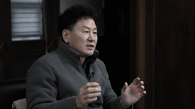 최인규 전직 HID요원은 1990년 입대했다. 인터뷰에서 최씨는 입대 과정부터 HID에서 경험한 기초·특수 훈련 과정에 대해 전했다. 시대는 바뀌었지만, HID의 훈련과 임무의 강도는 큰 틀에서 변함없었다.