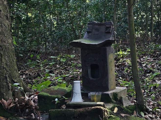 28b9d932da836ff238ee86ec4e88706832f4ad4ddf509362f05137331141554bfd47d0