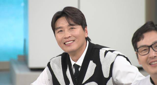 국가대표 축구선수 출신 이동국이 대가족의 식비를 공개해 모두를 깜짝 놀라게 했다. JTBC 제공