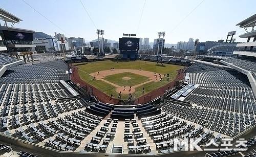 NC-KT 어린이날 3연전은 창원NC파크가 아닌 수원에서 펼쳐진다. 사진은 창원NC파크 전경. 사진=천정환 기자