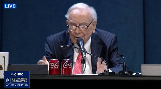 워런 버핏 버크셔 해서웨이 최고경영자(사진=AFP)