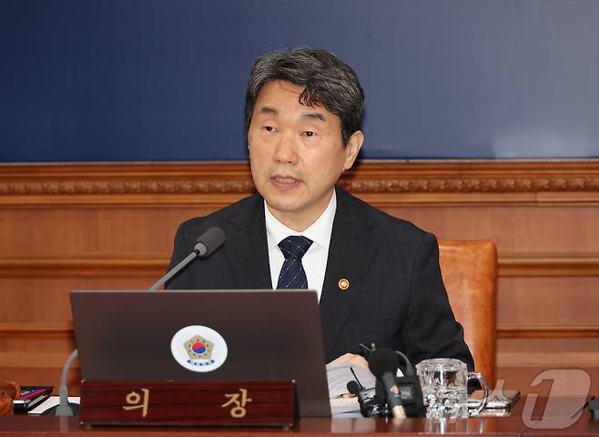 이주호 대통령 권한대행 부총리 겸 교육부 장관이 2일 서울 종로구 정부서울청사에서 열린 국무회의에서 발언을 하고 있다. (교육부 제공, 재판매 및 DB 금지) 2025.5.2/뉴스1 ⓒ News1 임세영 기자