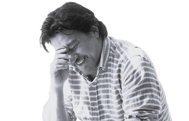 작가 이균. 그는 뉴욕대학교 영문과를 수석으로 졸업했다./사진=김흥구