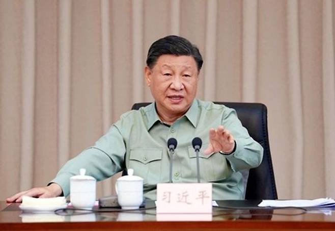 시진핑 중국 국가주석이 지난 2023년 4월11일 남중국해를 담당하는 광둥성 소재 인민해방군 남부전구를 시찰해 연설하고 있다. ⓒ 연합뉴스