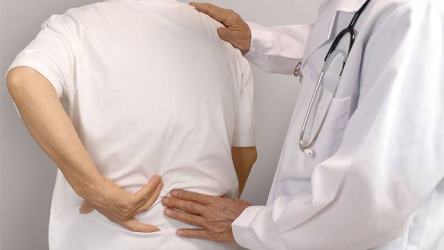 허리디스크와 허리협착증은 증상은 비슷하지만 다른 질환이다ㅣ출처: 클립아트코리아