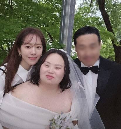 한지민, 정은혜. 사진l한지민 SNS 캡처