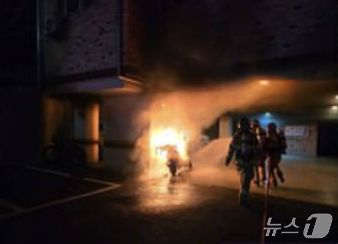 화재 현장. (경기도소방재난본부 제공. 재판매 및 DB 금지) 2025.5.7/뉴스1