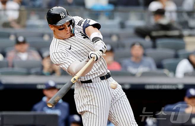 뉴욕 양키스 애런 저지가 메이저리그 전체 타율과 홈런, 타점 부문 선두에 올랐다. ⓒ AFP=뉴스1