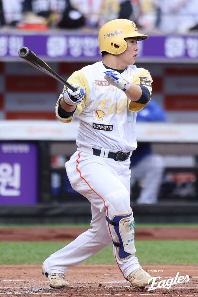 7일 대전 삼성전에서 홈런포를 가동한 한화 문현빈. 사진=한화 제공