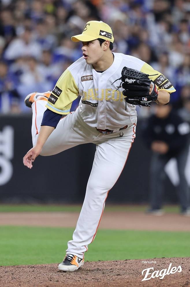한화 문동주가 7일 대전 한화생명 볼파크에서 열린 2025 KBO리그 삼성전에 선발 등판해 역투하고 있다. 사진 | 한화 이글스