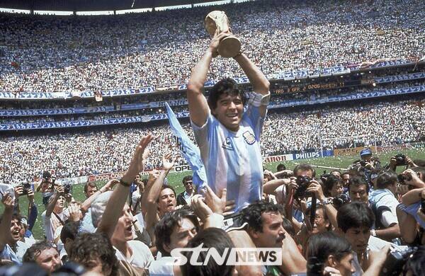 아르헨티나가 1986 월드컵에서 우승할 당시 디에고 마라도나. 사진┃뉴시스/AP