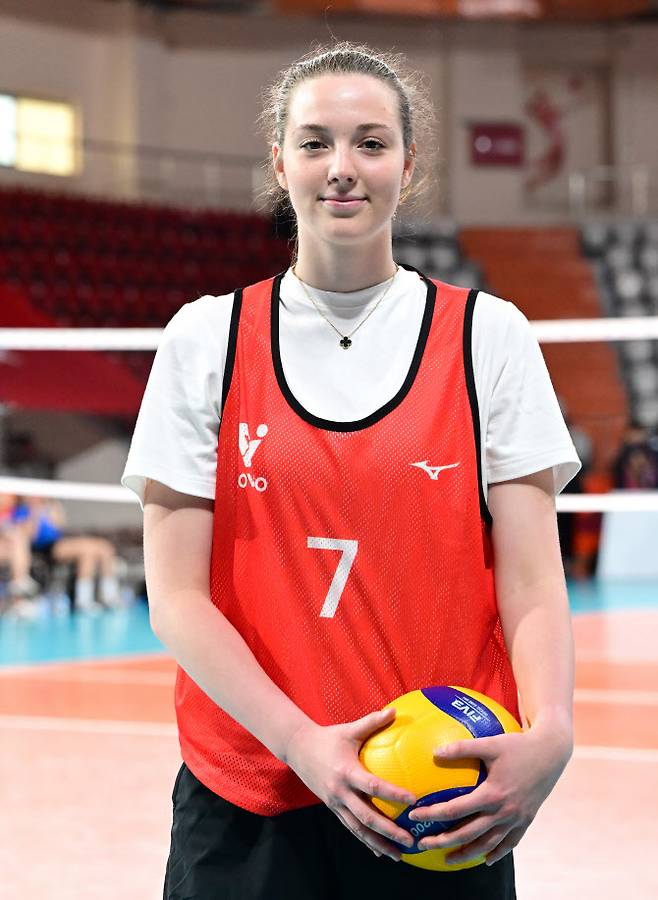 V리그 외국인선수 트라이아웃에 도전장을 던진 러시아 출신 공격수 빅토리아 데미도바. 사진=KOVO