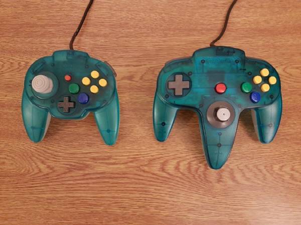 닌텐도 64 패드가 너무 크고 투박한 나머지 호리에서 작게 만든 버전이 나오기도 했다