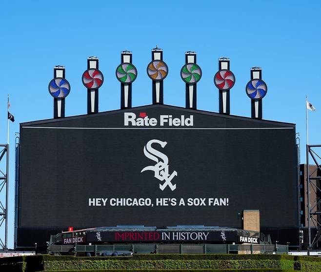 레오14세 교황이 화이트삭스 팬이라고 주장하는 전광판./사진=화이트삭스 SNS화면캡쳐