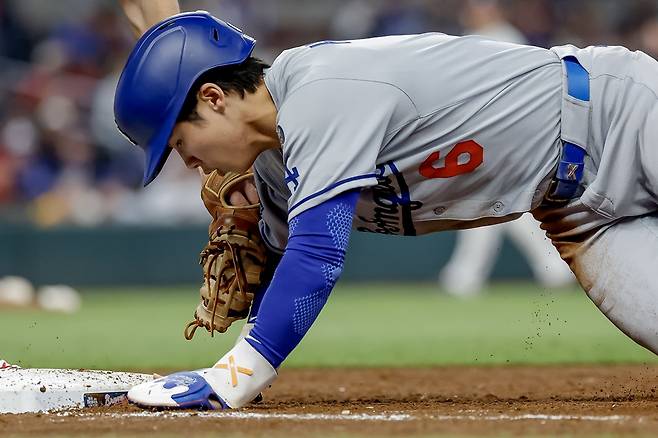 다저스 내야수 김혜성은 10일(한국시간) 체이스필드에서 열린 '2025 메이저리그' 애리조나전에서 9회초 대주자로 교체 출전했다. 연합뉴스 EPA