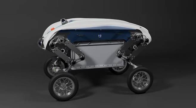 스위스 취리히연방공대(ETH 취리히) 연구진이 개발한 택배 로봇 ‘레바(LEVA)’가 상자를 스스로 들어서 옮기고 있다. ETH 취리히 제공