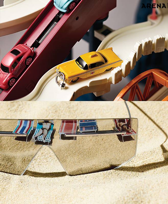 위부터) 택시 모티브 이어링 가격미정 코치 제품. 렌즈에 해변의 풍경을 담은 선글라스 가격미정 프라다 제품.