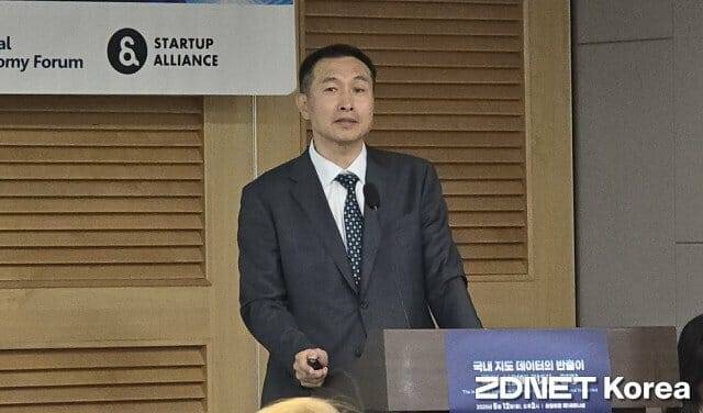 모정훈 연세대학교 교수가 12일 서울 여의도 국회의원회관에서 열린 ‘국내 지도 데이터의 해외 이전, 국내 산업에 미치는 영향’ 세미나에서 발표하고 있다.