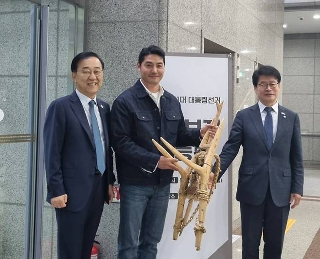 김윤덕, 이관훈, 임호선. 사진|이관훈 인스타그램