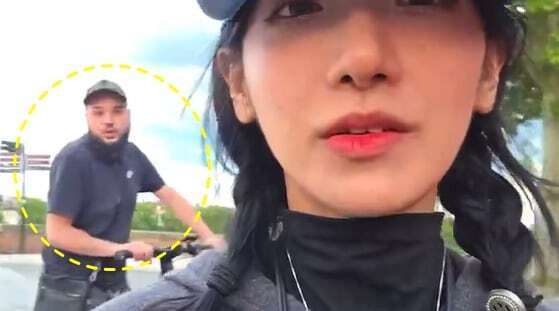 진니티가 프랑스 한 거리에서 인종차별을 당하고 있는 모습. 엑스 영상 캡처