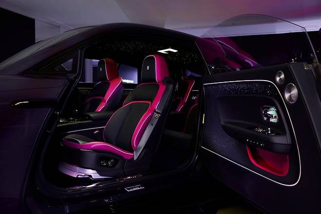 롤스로이스 블랙배지 스펙터 ⓒ롤스로이스모터카