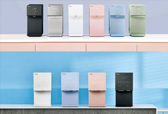 코웨이의 초소형 정수기 ‘아이콘 시리즈’. 코웨이 제공