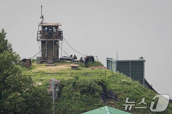 경기 파주시 접경지역 우리측 초소에 설치된 대북확성기. 2024.7.21/뉴스1 ⓒ News1 유승관 기자