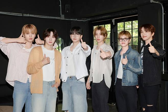 미니앨범 4집 <노 장르(No Genre)>로 돌아온 아이돌 그룹 보이넥스트도어. KOZ엔터테인먼트 제공