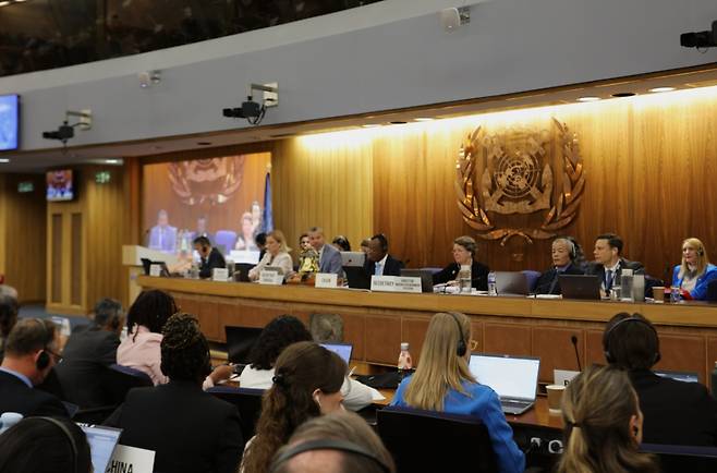 IMO는 지난 4월 7일부터 11일까지 개최된 제83차 해양환경보호위원회(MEPC) 회의에서 ‘B30 바이오선박유’의 일반 급유선 운송을 허용하는 내용으로 규정을 개정했다. 사진은 제 83차 MEPC 회의 모습./사진제공=GS칼텍스