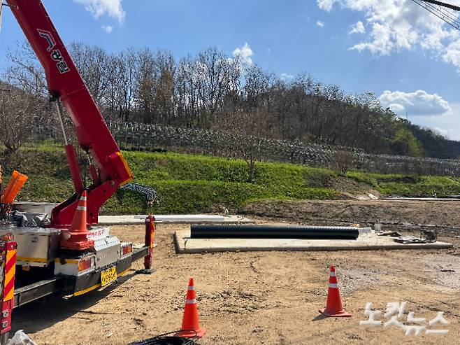 안동시 남선면 도로리 마을회관 옆 임시조립주택 4채가 들어설 예정이다. 김조휘 기자
