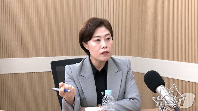 서지영 국민의힘 원내대변인이 15일 뉴스1TV '팩트앤뷰'에 출연해 질문에 답하고 있다.