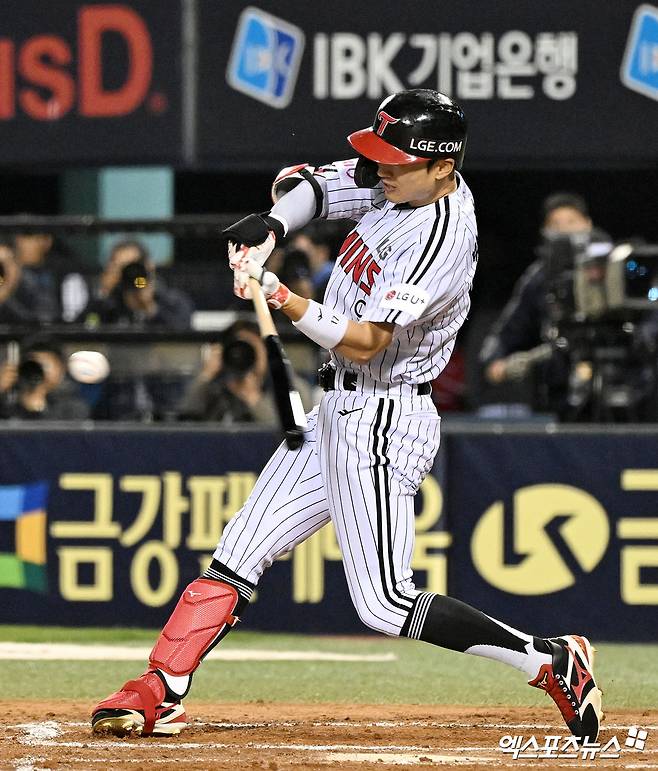 LG 외야수 박해민은 14일 잠실구장에서 열린 '2025 신한 SOL Bank KBO 리그' 키움과 주중 3연전 두 번째 경기에서 1번타자 중견수로 선발 출전했다. 3회말 도루 2개를 기록해 공격에 활력을 불어넣었다. 엑스포츠뉴스 DB