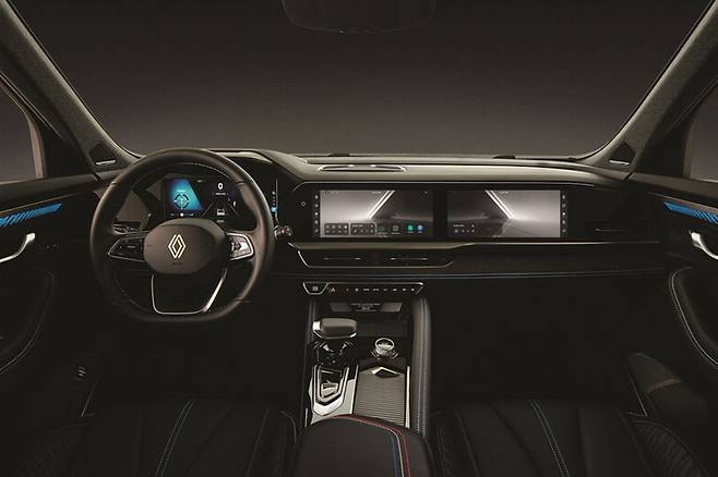 그랑 콜레오스 누아르 실내