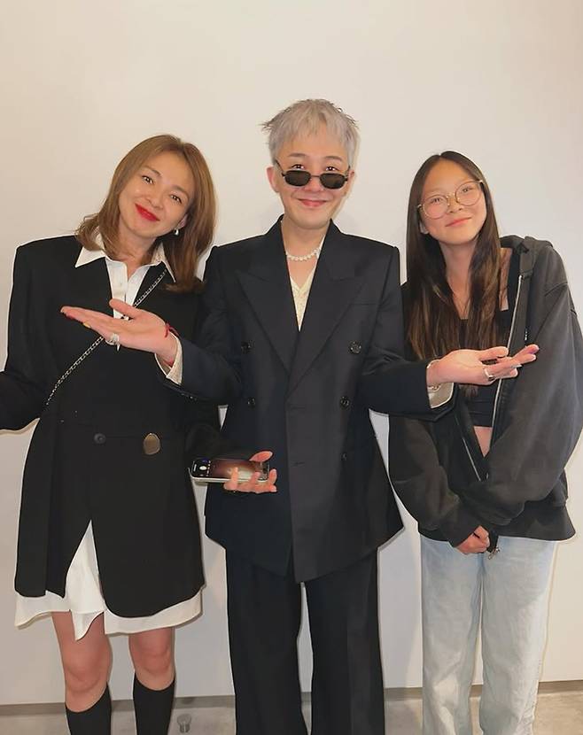 야노 시호, 지드래곤, 추사랑(왼쪽부터) 사진 | 야노 시호 SNS