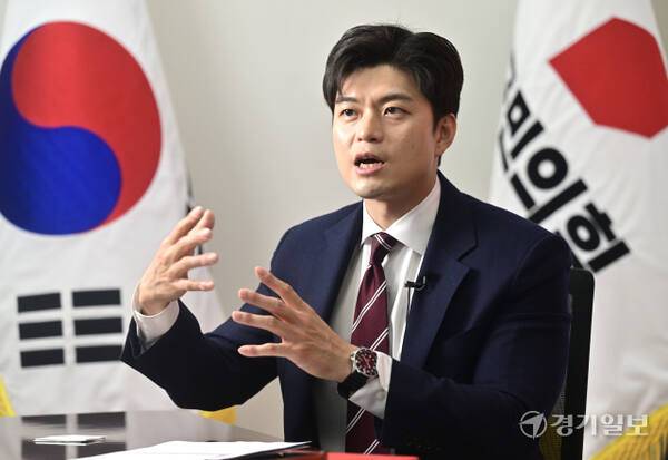 국민의힘 김용태 비대위원장이 16일 경기일보와 인터뷰를 하고 있다. 조주현기자