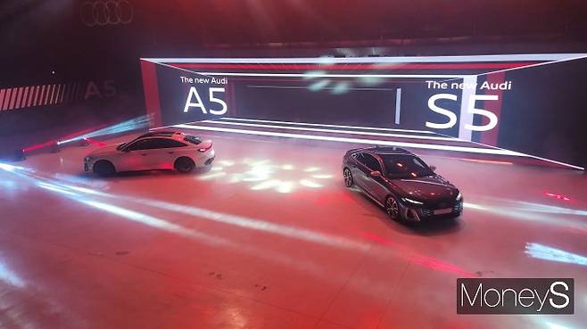 아우디 코리아가 국내 출시를 앞둔 프리미엄 중형 세단 '더 뉴 아우디 A5'와 'S5'를 공개했다. /사진=김창성 기자