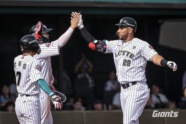 롯데 자이언츠 제공