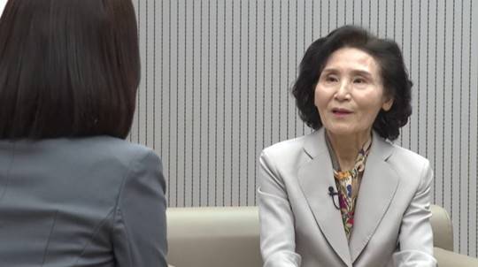 김문수 국민의힘 대선후보의 배우자 설난영 씨가 오늘(19일) 채널A와 인터뷰를 하고 있다.