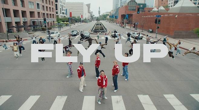 라이즈 ‘Fly Up’ 뮤직비디오 캡처